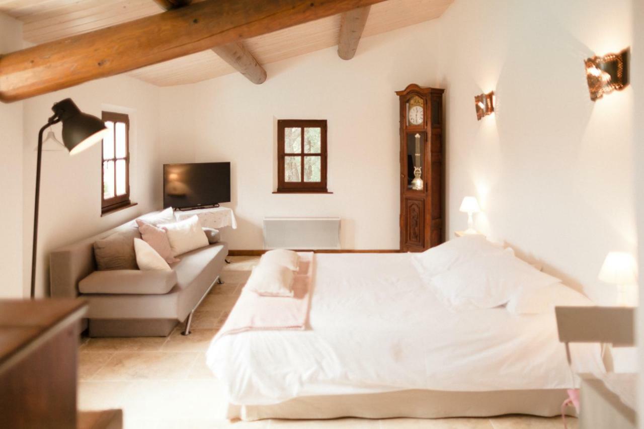 Villeneuve  Provence Dodo Bed & Breakfast エクステリア 写真